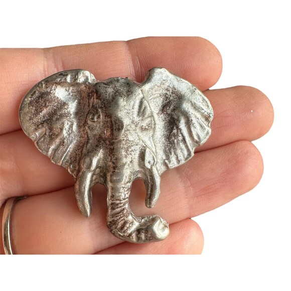Vintage Elephant Brooch Pin Silver Tone - Picture 1 of 2
